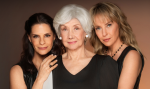 Elenco de Três Mulheres Altas durante apresentação no Brasil, com direção de Fernando Philbert.